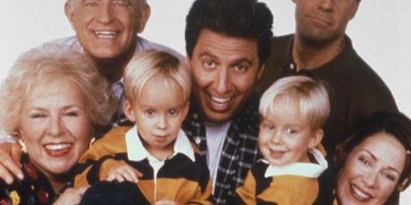 Serija ''Svi vole Raymonda''