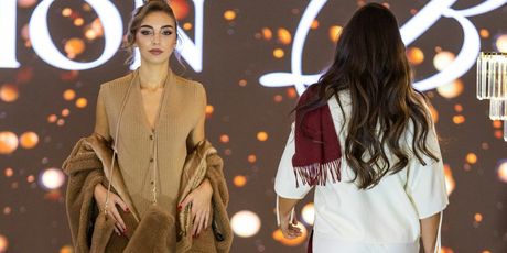 Humanitarni fashion ball - 18