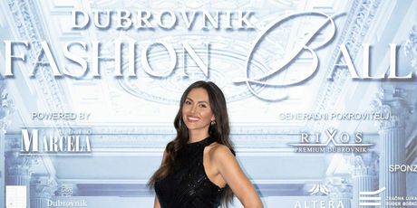 Humanitarni fashion ball - 22