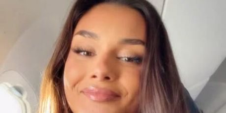 Laura Gnjatović - 1