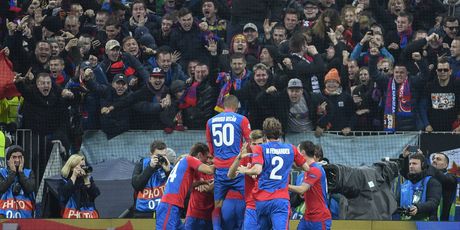 Igrači CSKA slave Vlašićev pogodak Realu (Foto: AFP)