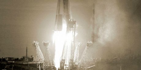 Lansiranje rakete sa Sputnjikom 1
