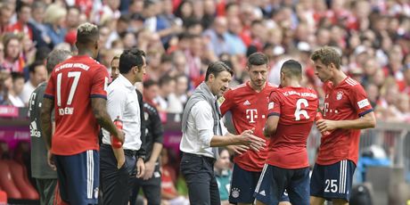 Niko Kovač i Hasan Salihamidžić s igračima Bayerna (Foto: AFP)