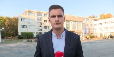 Dino Goleš izvještava o stanju nakon eksplozije iz Slavonskog Broda (Foto: Dnevnik.hr)