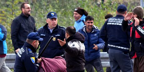 Sukobi s migrantima na granici (Foto: AFP)