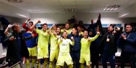 Slavlje Dinamovih nogomtaša (Foto: GOL.hr)