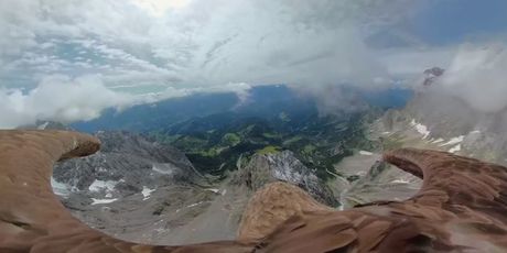 Orao s kamerom na leđima preletio Alpe (Foto: Dnevnik.hr) - 1
