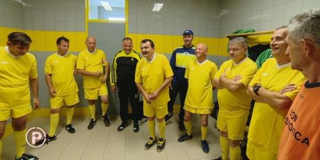 Nogometna momčad Doma za odrasle osobe Ljeskovica (Foto: Dnevnik.hr) - 4