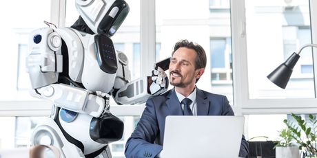 Robot služi čovjeka (Ilustracija: Getty)