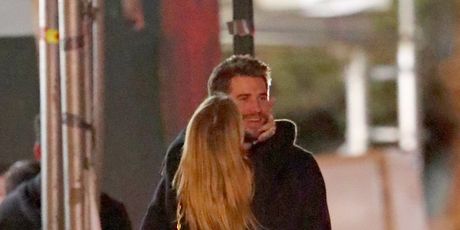 Liam Hemsworth i Madison Brown (Foto: Profimedia)