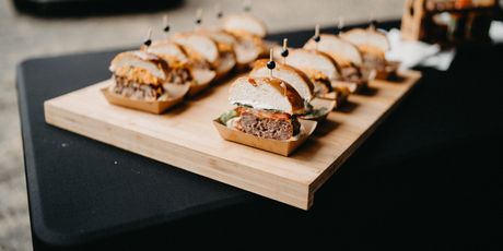 Burgeri od crne slavonske svinje