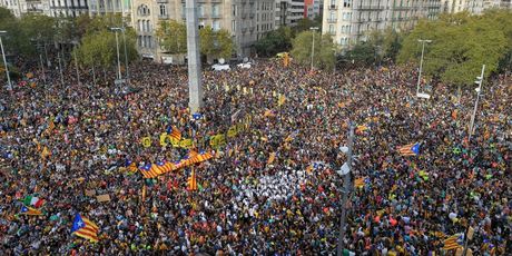 Veliki prosvjed u Barceloni, sukobi s policijom (Foto: AFP) - 3