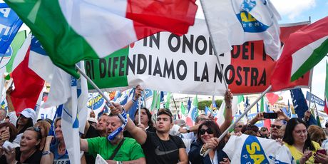 Salvinijeva desnica održala skup u Rimu (Foto: AFP)