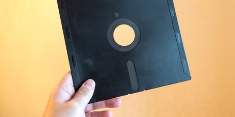Prva verzija floppy diska