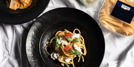Pesto s kremastom burratom na bigolima