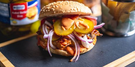 Sveamerički sočan burger s dodacima