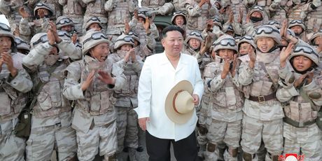 Sjevernokorejski vođa Kim Jong Un na vojnoj taktičkoj vježbi - 3