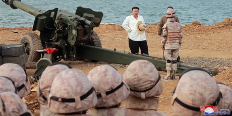 Sjevernokorejski vođa Kim Jong Un na vojnoj taktičkoj vježbi - 4