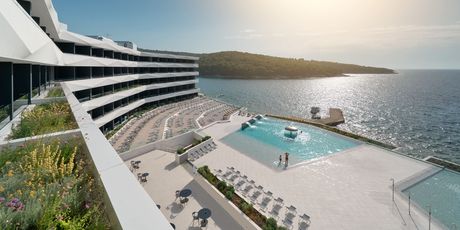 Grand hotel view - 8