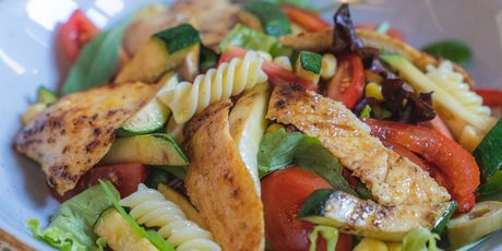 Šarena salata s piletinom Matee Parlov Koštro - 11