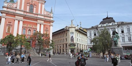 Obavezno prošećite Prešernovim trgom