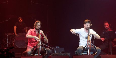 Stjepan Hauser i Luka Šulić - 10