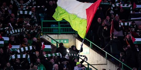 Palestinske zastavi na utakmici Lige prvaka