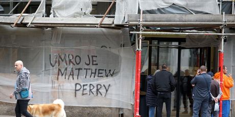 Grafit u Zagrebu posvećen Matthewu Perryju