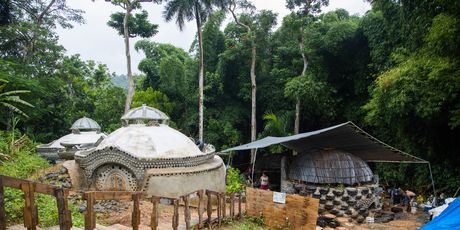 Earthship - 3