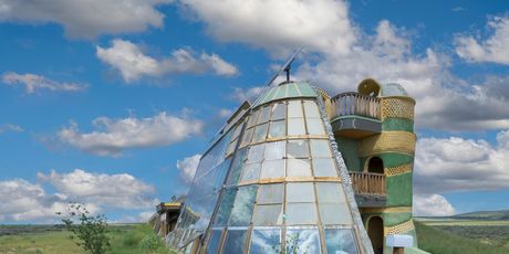 Earthship - 4
