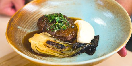 Osso buco s pakchoijem i pireom od pastrnjaka Petra Tucmana - 10