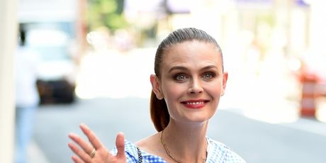 Emily Deschanel - 3