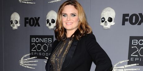 Emily Deschanel - 8