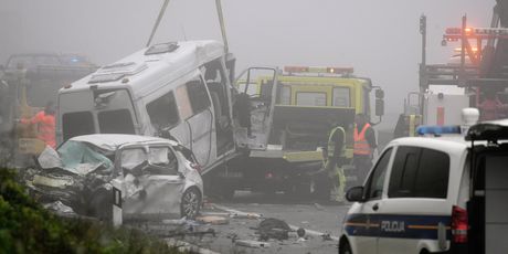 Teška prometna nesreća na A6 - 9