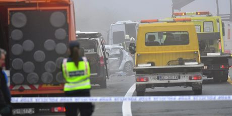 Teška prometna nesreća na A6 - 15