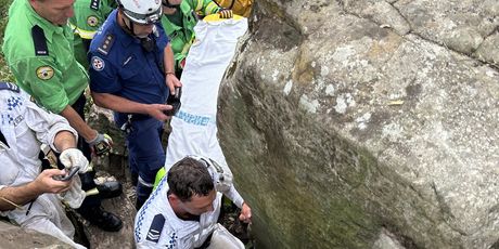 Žena u Australiji zapela između dvije stijene - 4