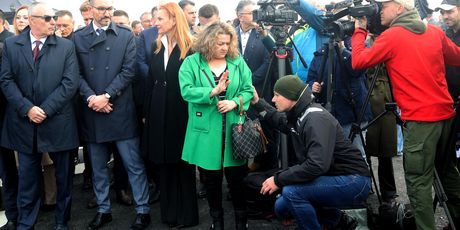 Žena napala župana Ivana Celjaka i HDZ-ovce na otvorenju autoceste - 4