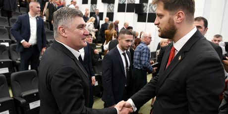 Zoran Milanović na svečanoj sjednici Gradskog vijeća Makarske - 1