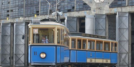 Tip tramvaja M-24 koji je napravljen po projektu Dragutina Mandla