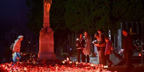 Predvečerje na Mirogoju uoči blagdana Svih svetih - 14