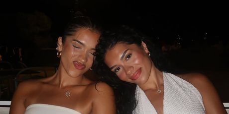 Aisha i Azra Mian - 19