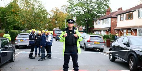 Hitne službe na mjestu napada u Manchesteru