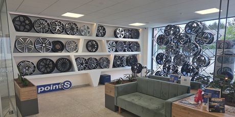 Zimske vs. cjelogodišnje gume: Što je zapravo bolje za vašu svakodnevnu vožnju?