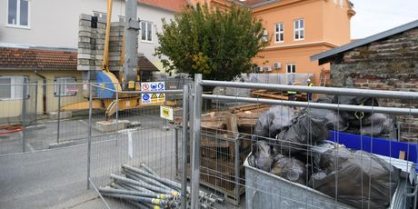 Urušio se zid zatvora u Bjelovaru, poginula dva radnika - 5