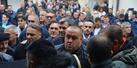 Dženaza Halida Bešlića - 1