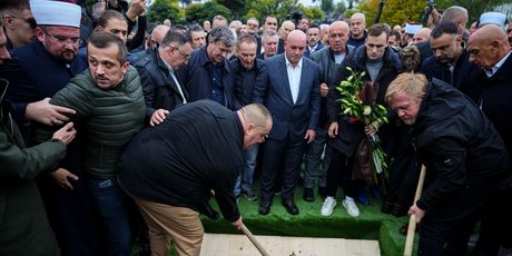 Pogreb Halida Bešlića - 1