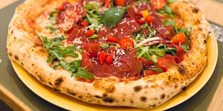 Ala Prosciutto e rucola