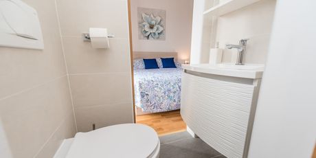 Kuća za odmor Perunika, Novalja, Airbnb - 1