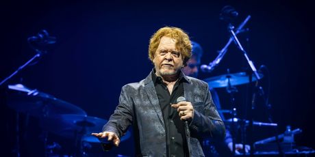 Mick Hucknall - 7
