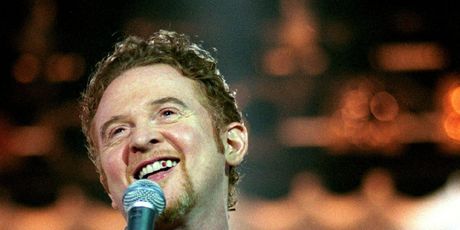 Mick Hucknall - 8